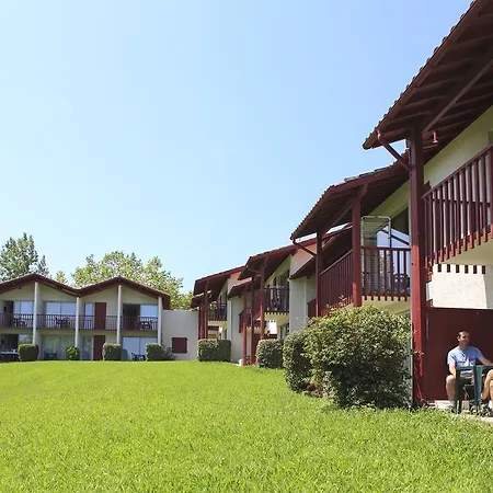 Le Mondarrain Locative A Souraïde